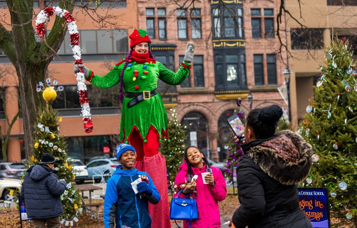 cocoa with the clauses cathedral Square park