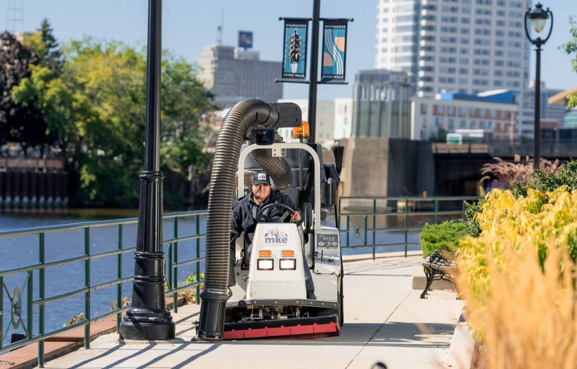 clean sweep ambassador on riverwalk