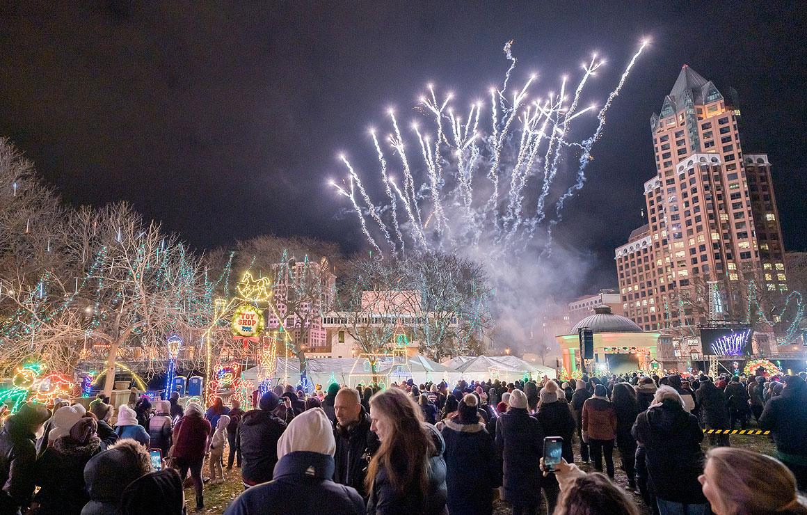 Milwaukee Holiday Lights Festival