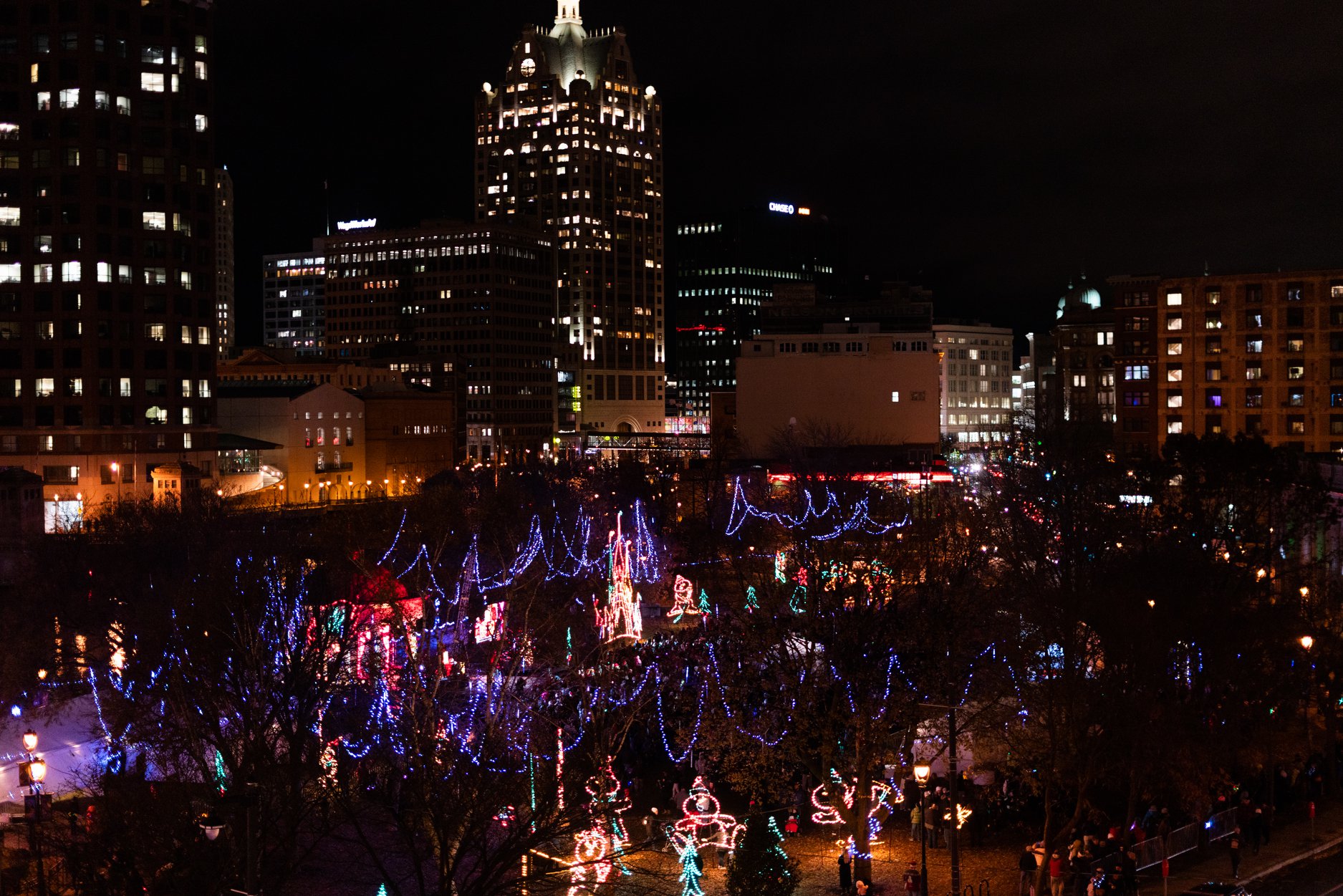 Milwaukee Holiday Lights Festival