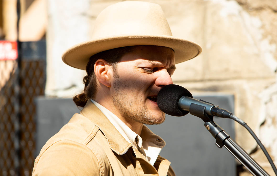 Jon Hintz Tunes@Noon Milwaukee Downtown