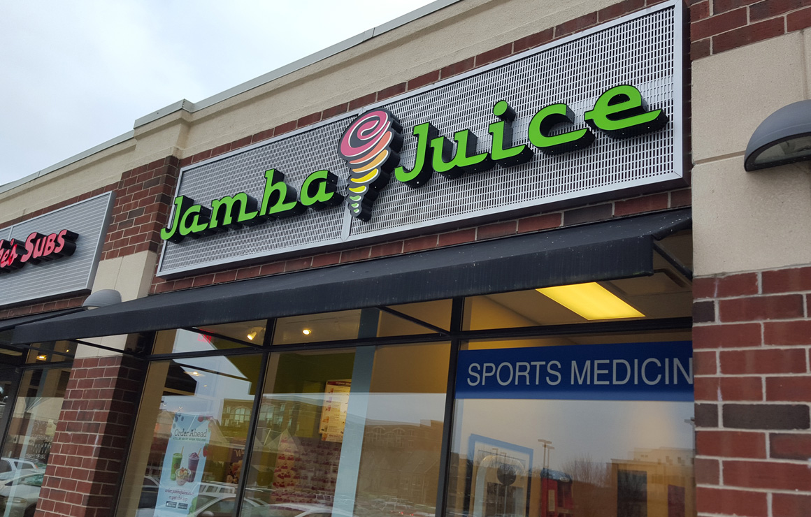 Jamba Juice offers a full and fresh menu to their downtown customers
