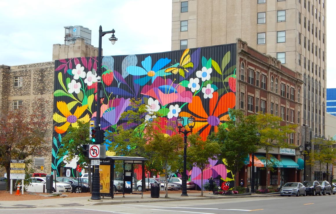 Westown Gateway Mural Westown In Bloom Milwaukee Downtown 